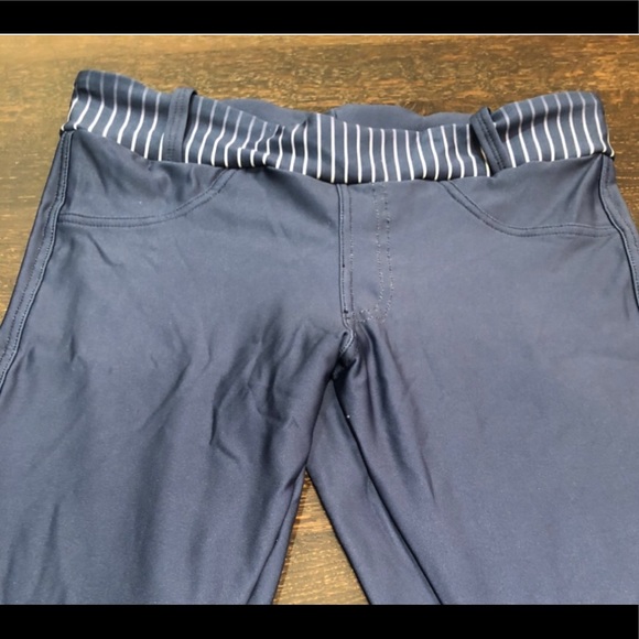 NWOT Leggings- Canadian made! - Picture 2 of 4